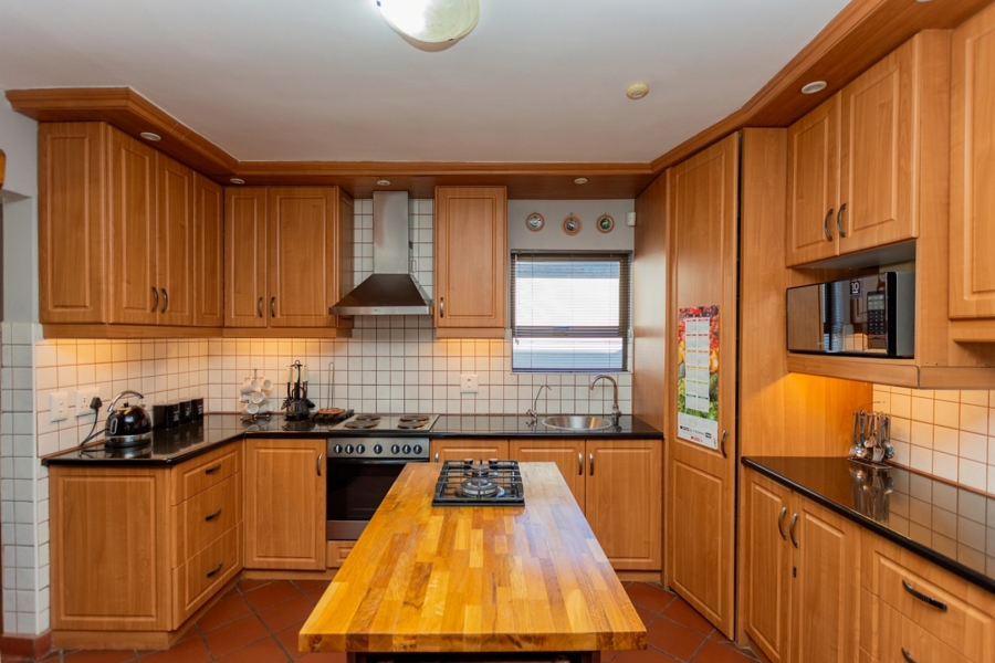 4 Bedroom Property for Sale in Britannia Bay Western Cape